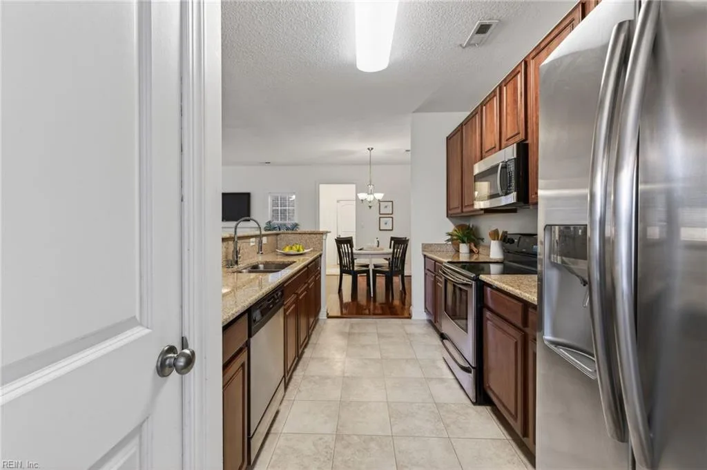 816 Great Marsh AVE, CHESAPEAKE VA 23320 thumb 10