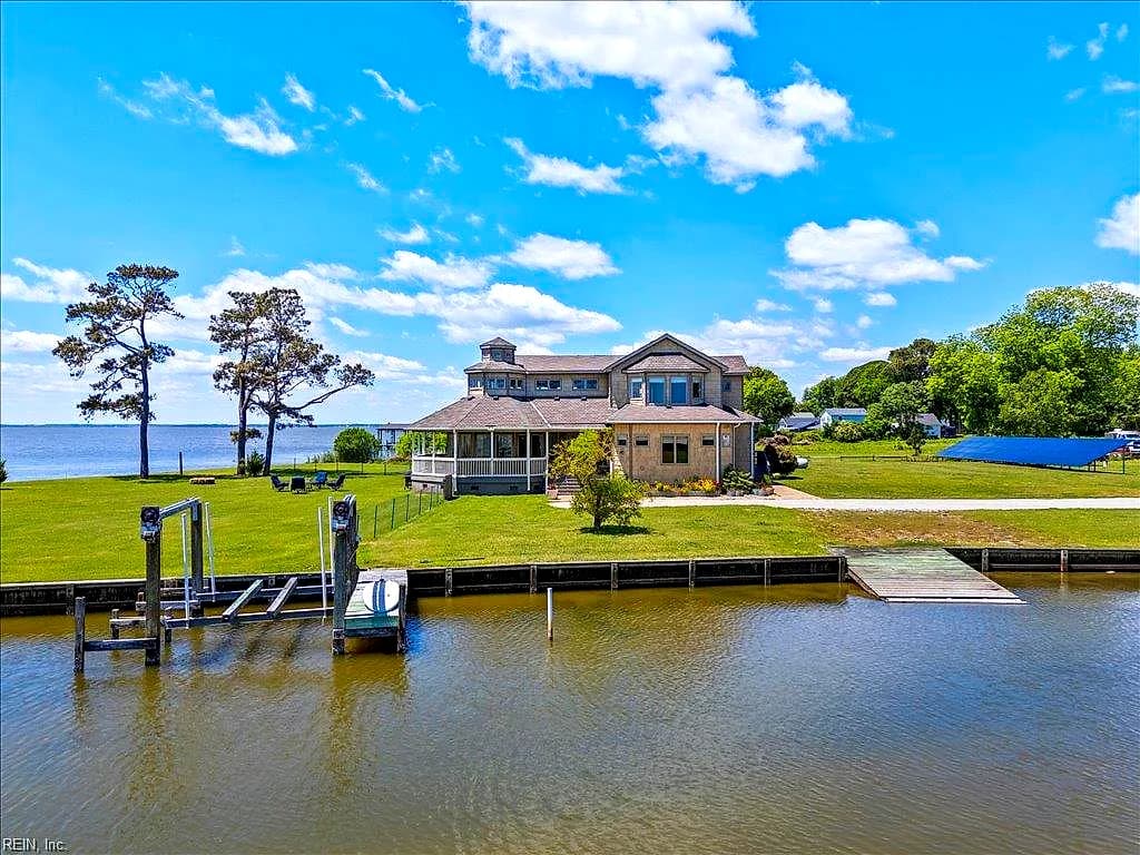 110 Barnes LN, KNOTTSISLAND NC 27950 - Main photo