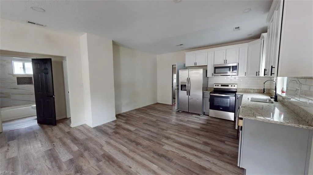 546 3rd AVE, SUFFOLK VA 23434 thumb 8