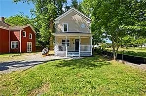 239 Locust AVE, HAMPTON VA 23661 - Main photo