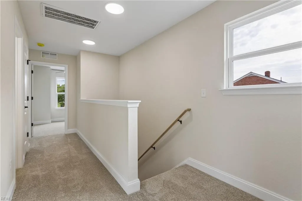 1122 E Pembroke AVE, HAMPTON VA 23669 thumb 12