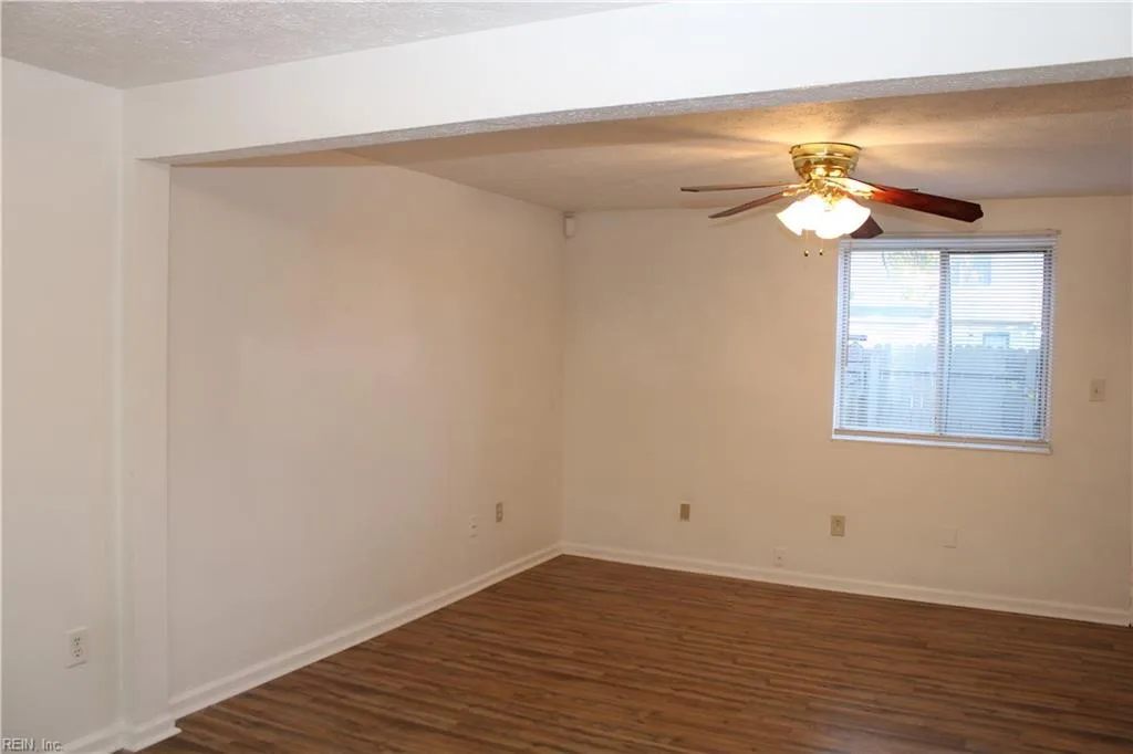 44 Lucinda CT, HAMPTON VA 23666 thumb 7