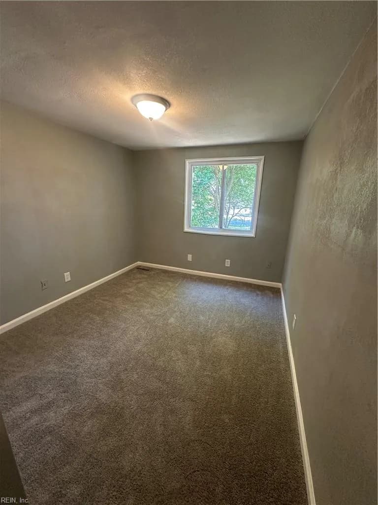 6427 Faraday CT, NORFOLK VA 23513 thumb 8