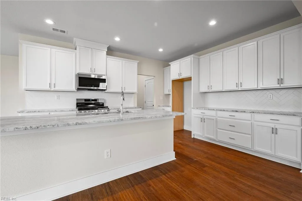 MM Taft (Engle B-1) RD, CHESAPEAKE VA 23322 thumb 11