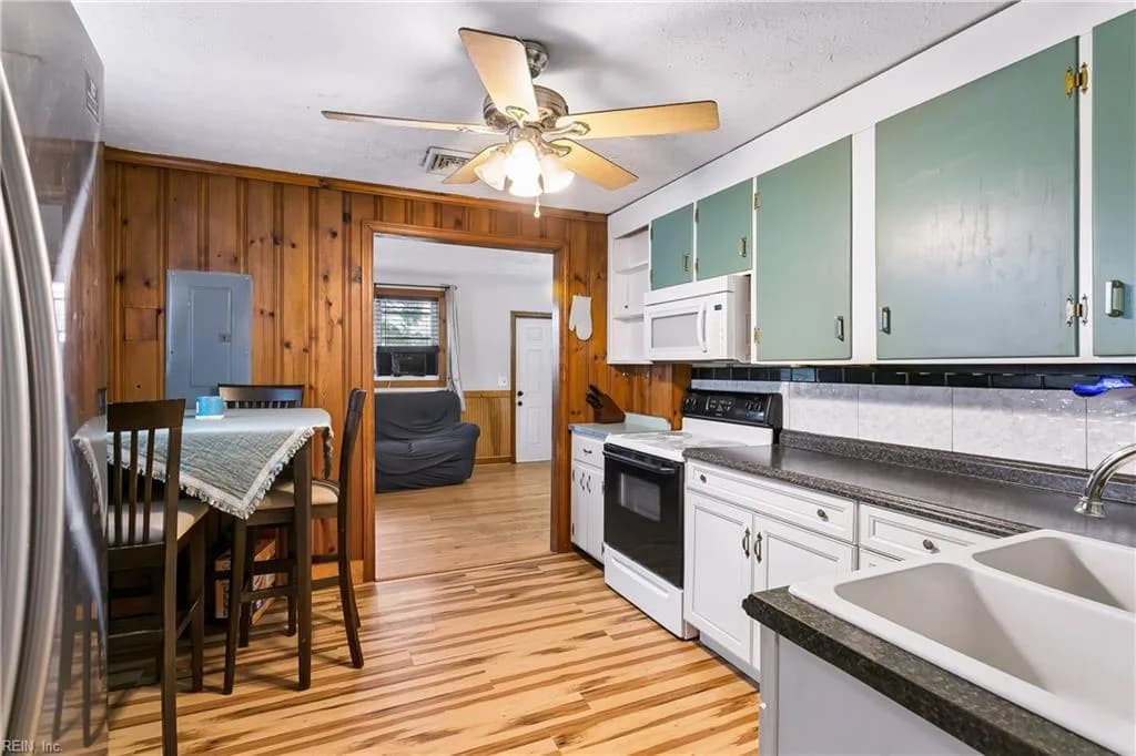 5444 Old Concord LN, GLOUCESTER VA 23061 thumb 7