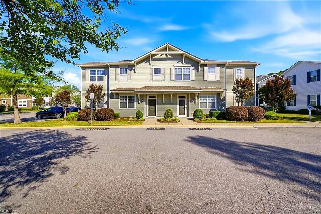 726 Lacy Oak DR, CHESAPEAKE VA 23320 - Main photo