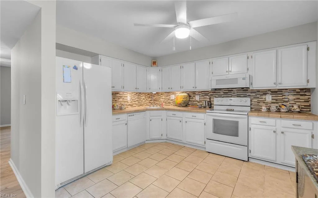 256 Portview AVE #D-2, NORFOLK VA 23503 thumb 10