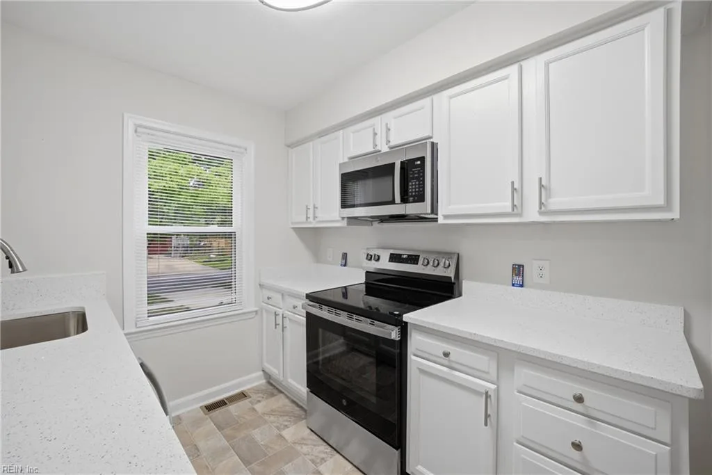 1704 Tarrall AVE, NORFOLK VA 23509 thumb 11