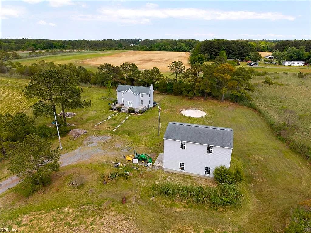 2297 Perrin Creek RD, HAYES VA 23072 - Main photo