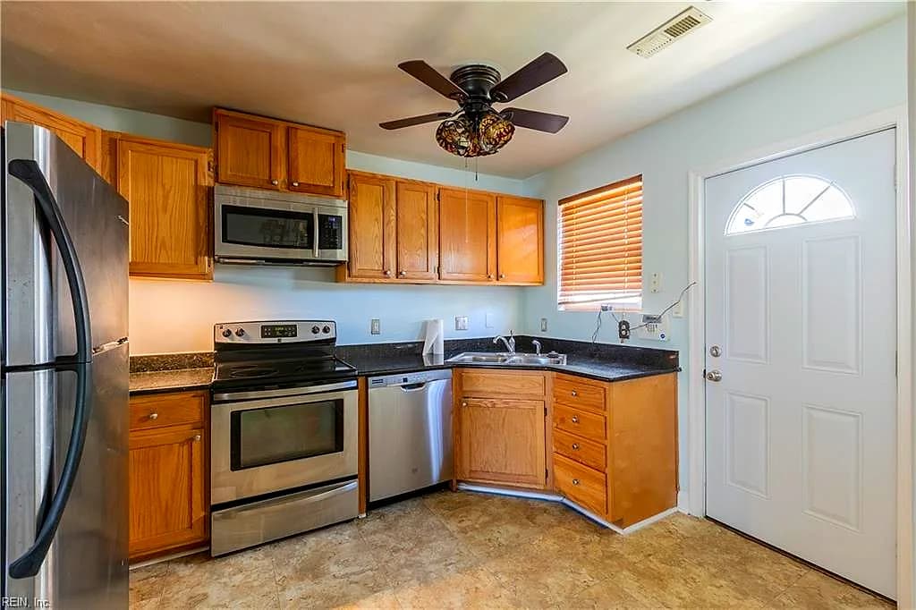 9537 20th Bay ST #A, NORFOLK VA 23518 - Main photo