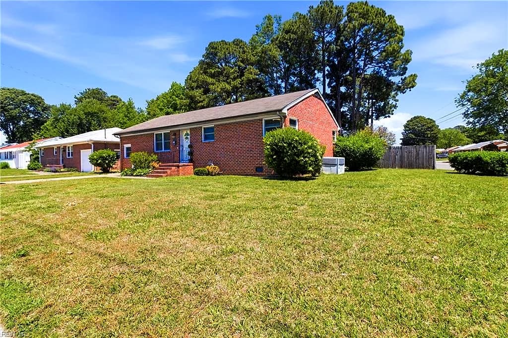 232 Martha Lee DR, HAMPTON VA 23666 - Main photo