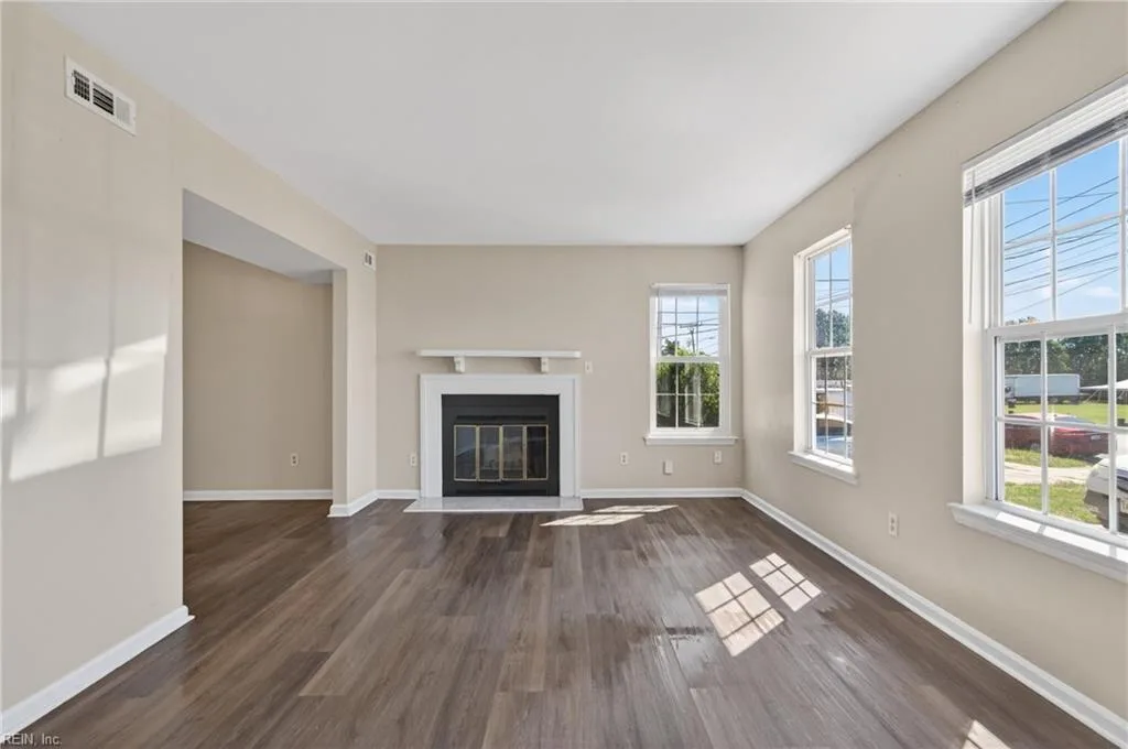 331 47th ST, NEWPORTNEWS VA 23607 thumb 6