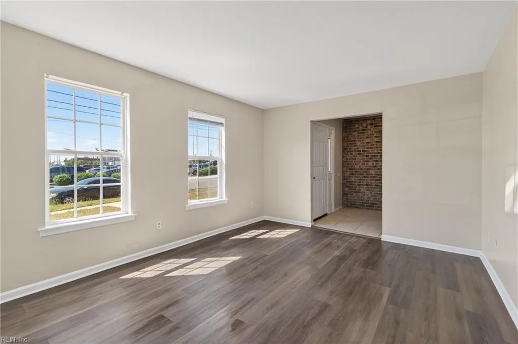 331 47th ST, NEWPORTNEWS VA 23607 thumb 9