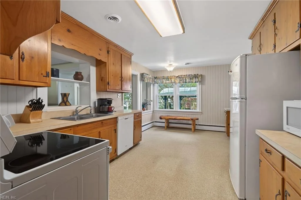 317 Central PW, NEWPORTNEWS VA 23606 thumb 11