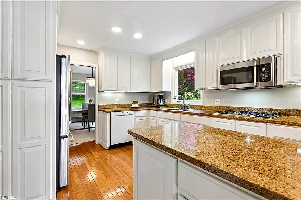635 HAYSTACK LANDING RD, NEWPORT NEWS VA 23602 thumb 7