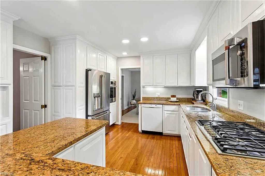 635 HAYSTACK LANDING RD, NEWPORT NEWS VA 23602 thumb 8