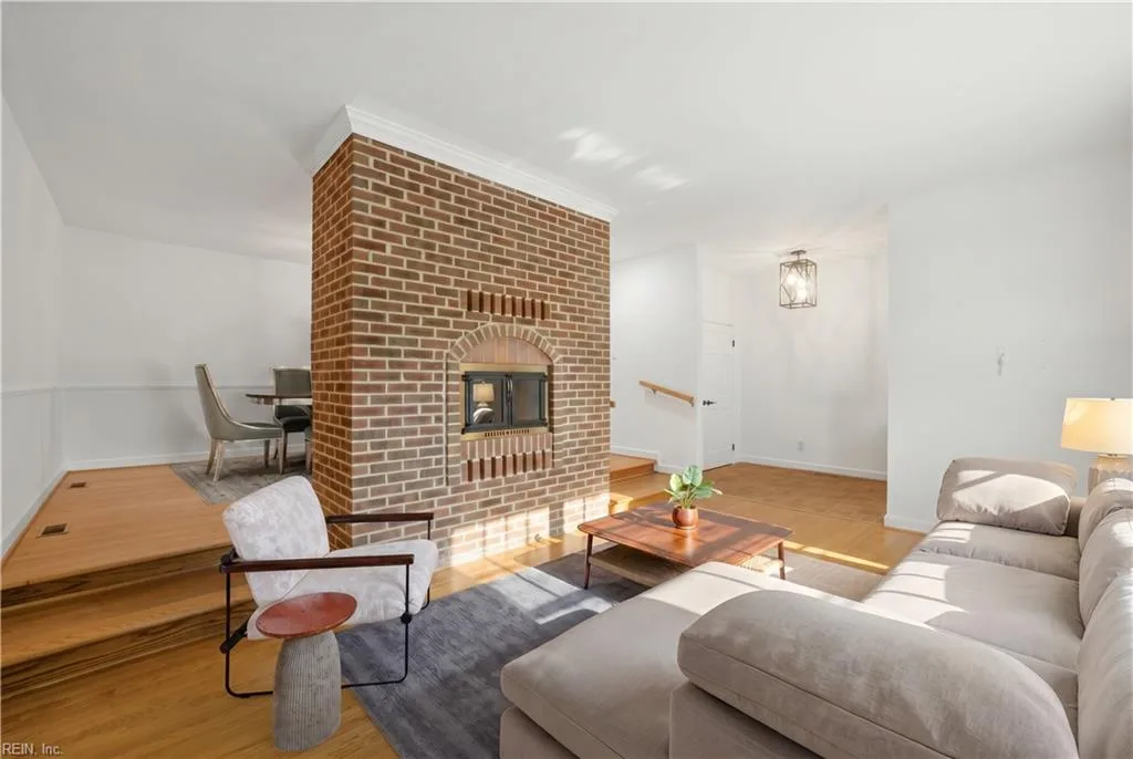 1213 Botetourt GDNS, NORFOLK VA 23517 thumb 7