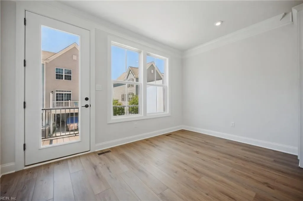 113 Bracewell LN, YORKTOWN VA 23692 thumb 8