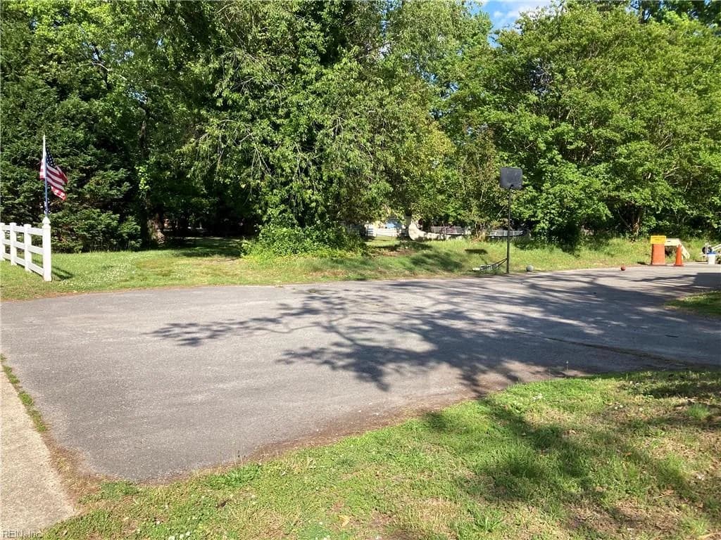 4261 Taylor RD, CHESAPEAKE VA 23321 thumb 7