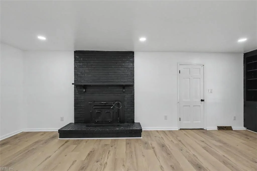 212 Watkins DR, HAMPTON VA 23669 thumb 11