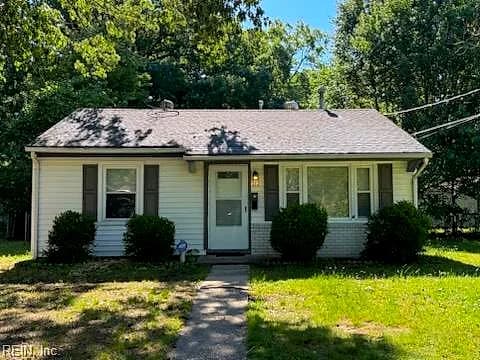 212 Pine Grove AVE, HAMPTON VA 23669 - Main photo