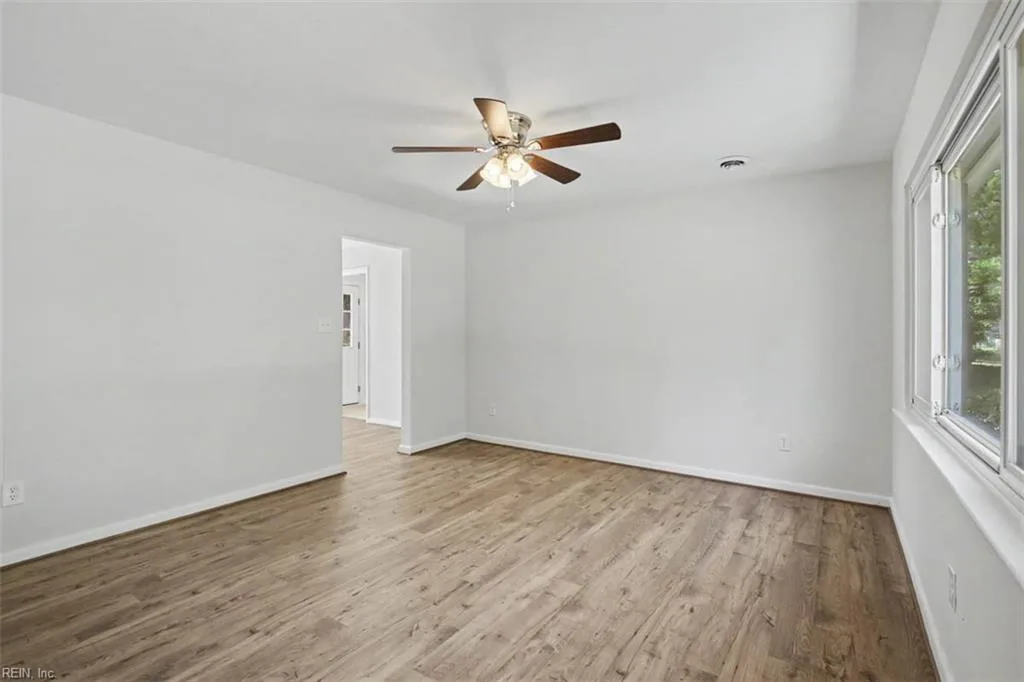 47 Azalea DR, HAMPTON VA 23669 thumb 8