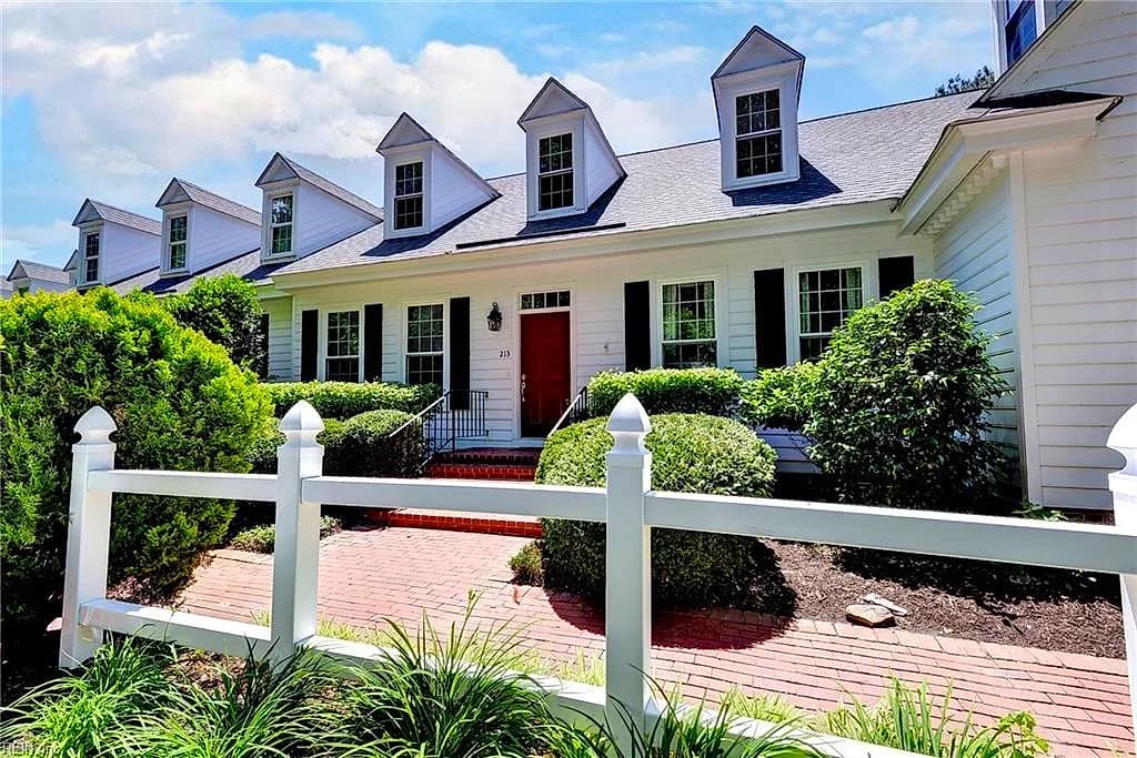 213 Dogleg DR, WILLIAMSBURG VA 23188