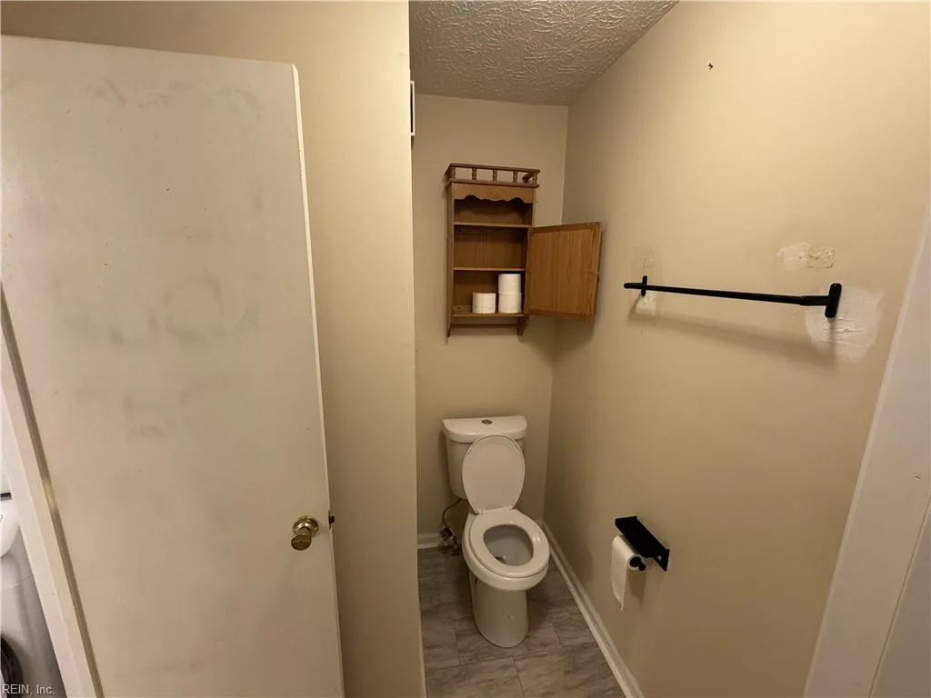 65 Wells CT #2, HAMPTON VA 23666 thumb 11
