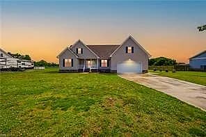 120 Becca DR, ELIZABETHCITY NC 27909 - Main photo