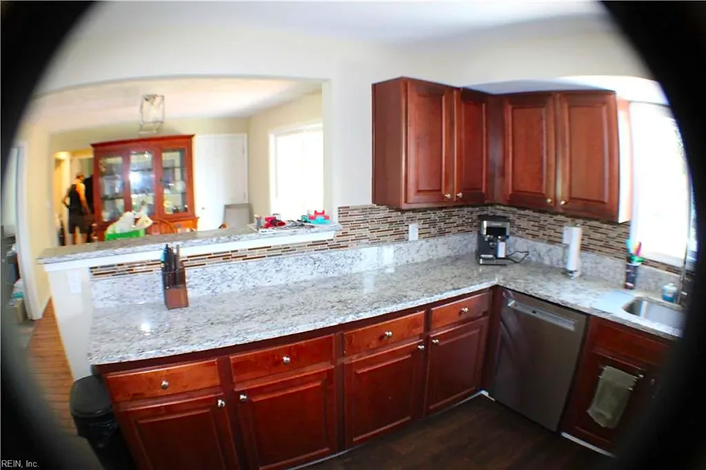 6 Snidow BLVD, NEWPORTNEWS VA 23608 thumb 8