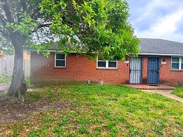 2016 Pond LN, CHESAPEAKE VA 23324 - Main photo