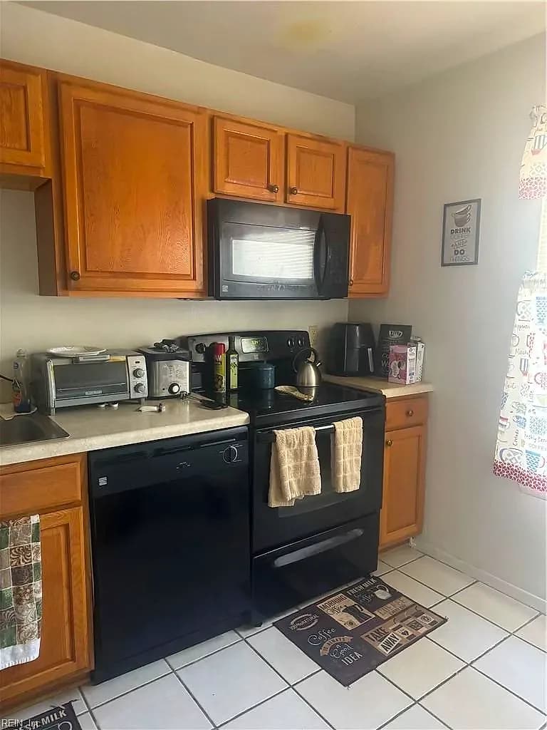 1521 Darren CIR, PORTSMOUTH VA 23701 thumb 12