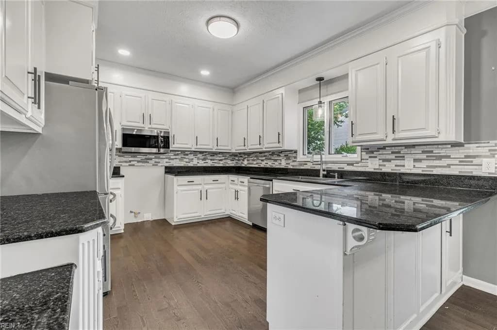 114 Runey WAY, YORKTOWN VA 23693 thumb 7