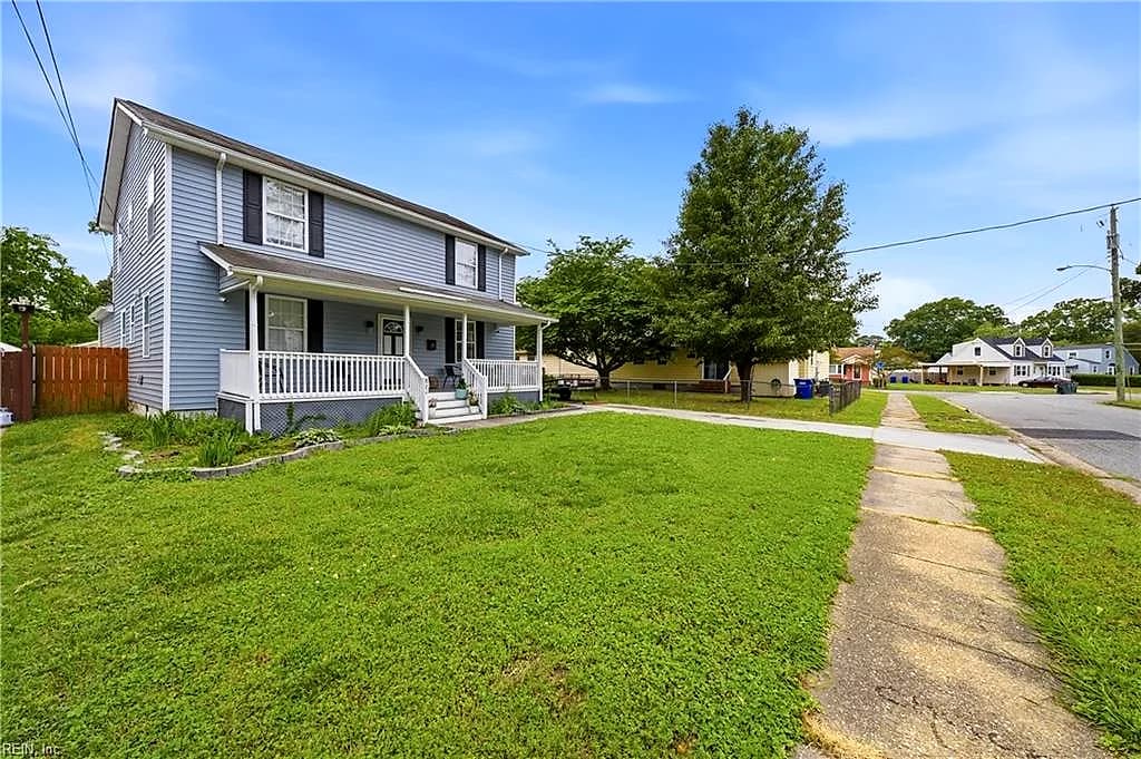 821 Alma DR, NORFOLK VA 23518 - Main photo