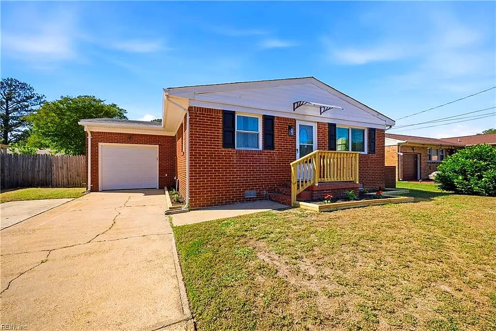 308 Butrico RD, CHESAPEAKE VA 23325 - Main photo