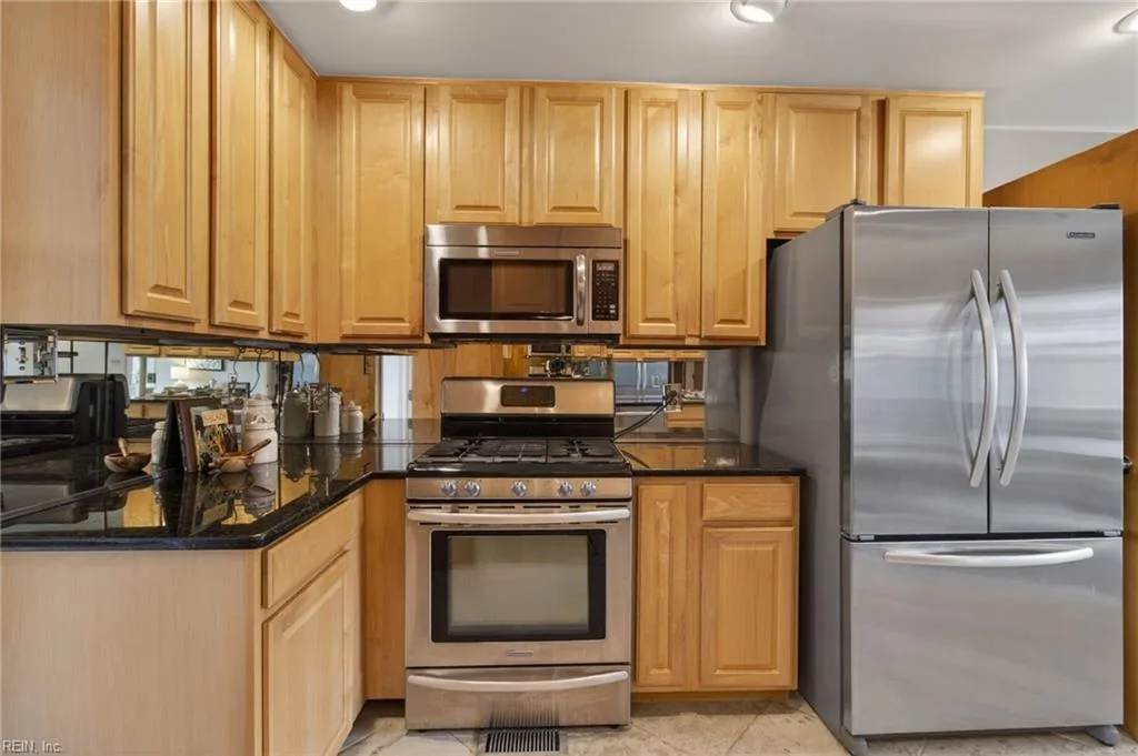 1105 Birdneck Lake DR, VIRGINIABEACH VA 23451 thumb 11