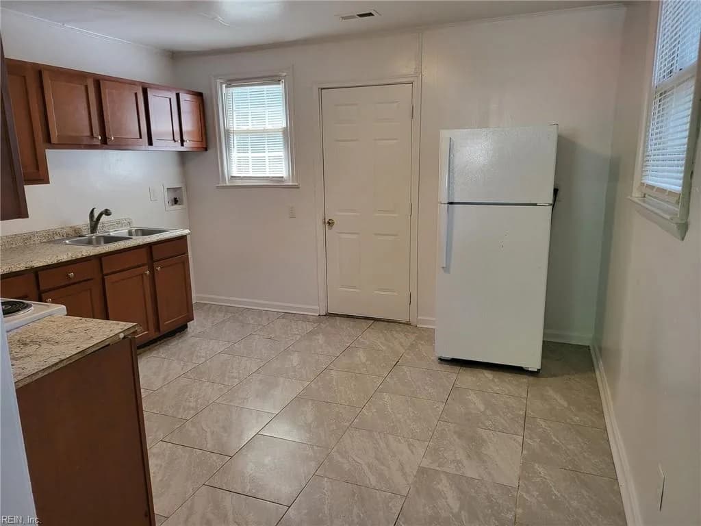 2806 Rosalee DR, HAMPTON VA 23661 thumb 12