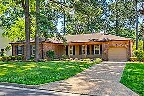 627 Valley Forge DR, NEWPORT NEWS VA 23602 - Main photo