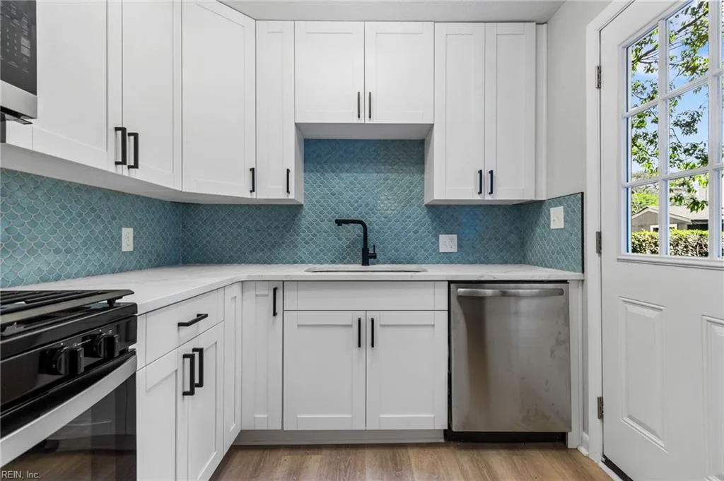1541 Virgilina AVE, NORFOLK VA 23503 thumb 12