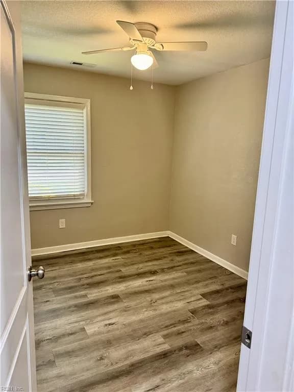 4869 Klamath RD, VIRGINIABEACH VA 23462 thumb 11