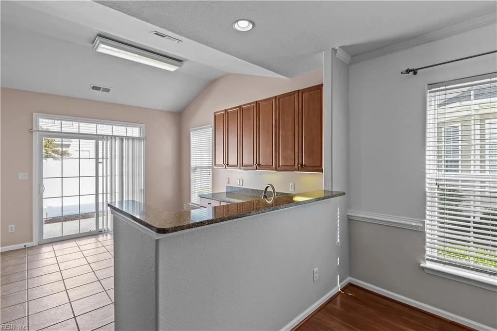 1001 Lambourne LN, VIRGINIABEACH VA 23462 thumb 7