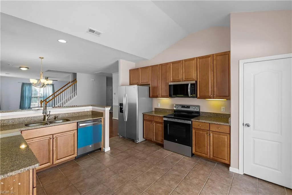 1001 Lambourne LN, VIRGINIABEACH VA 23462 thumb 8
