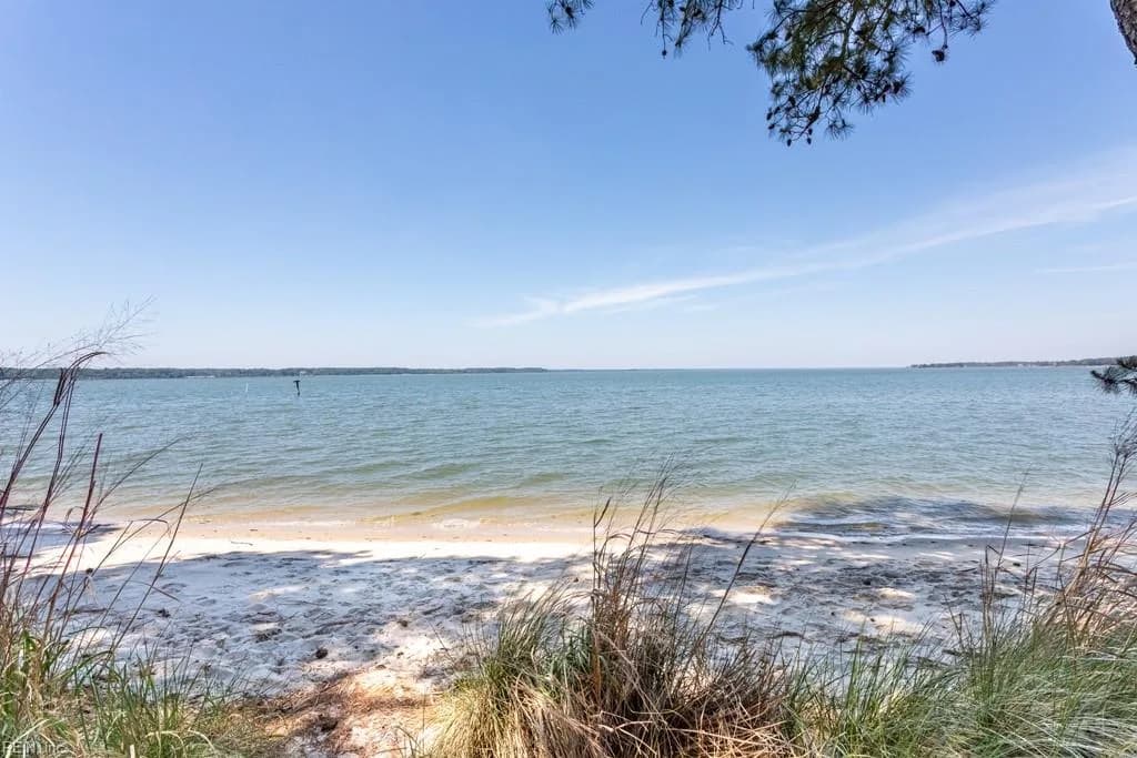 1711 Tyndall Point RD, GLOUCESTERPOINT VA 23062 thumb 8