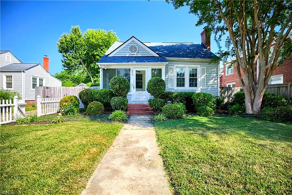 2309 Crescent DR, HAMPTON VA 23661 - Main photo