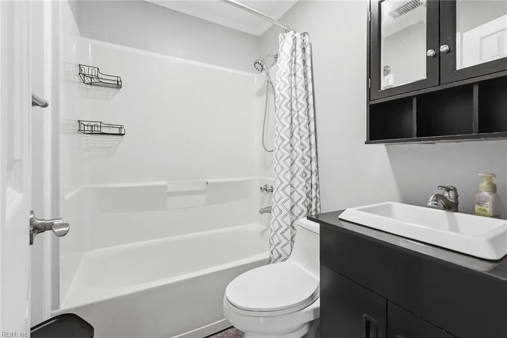 66 Greeneland BLVD, PORTSMOUTH VA 23701 thumb 10