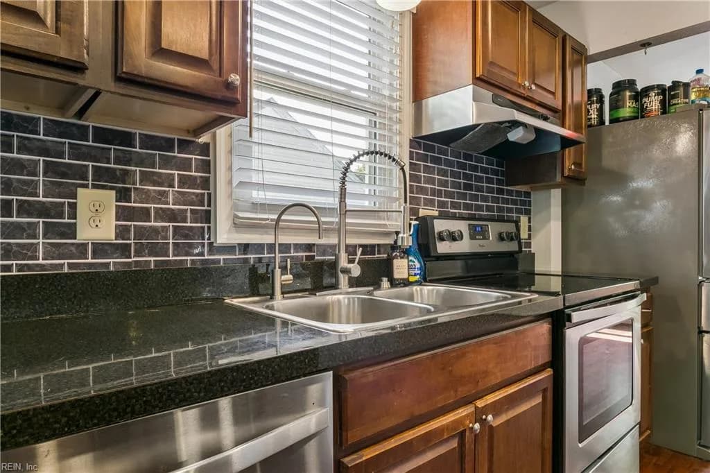 428 Shenandoah RD, HAMPTON VA 23661 thumb 11