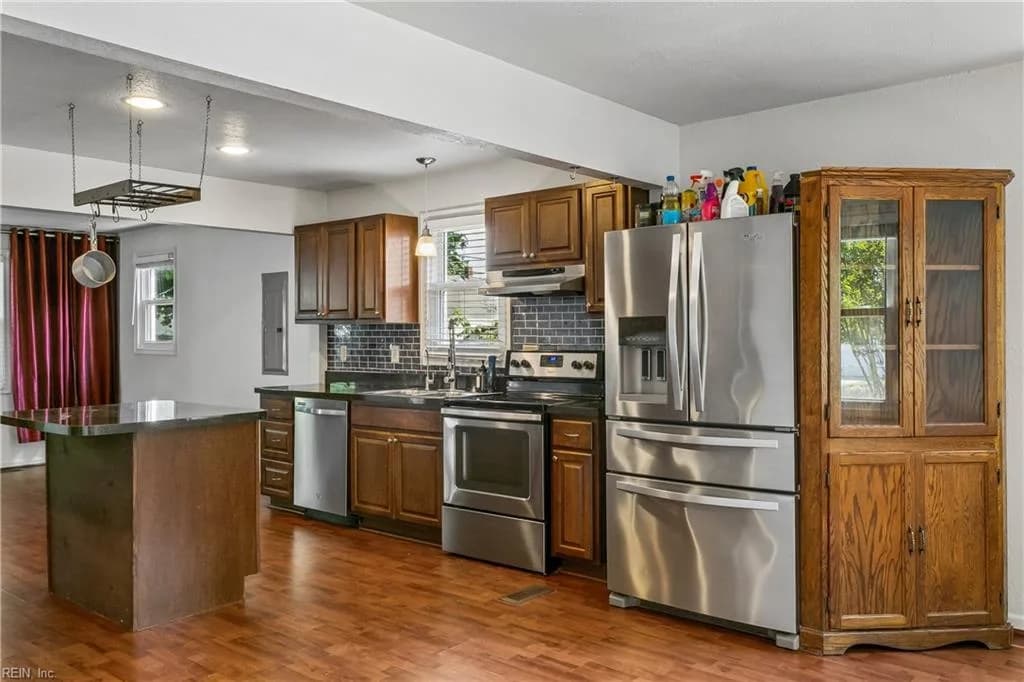 428 Shenandoah RD, HAMPTON VA 23661 thumb 8