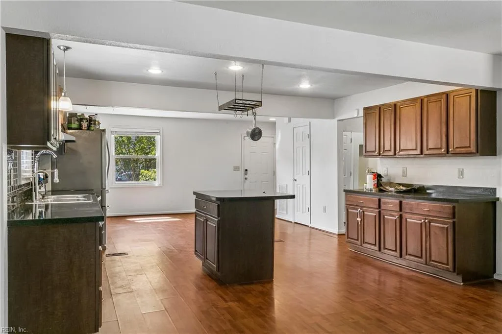 428 Shenandoah RD, HAMPTON VA 23661 thumb 10