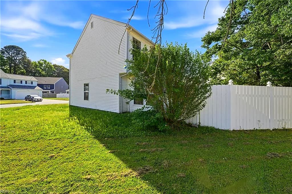 1711 N River Creek LNDG, SUFFOLK VA 23434 - Photo 5