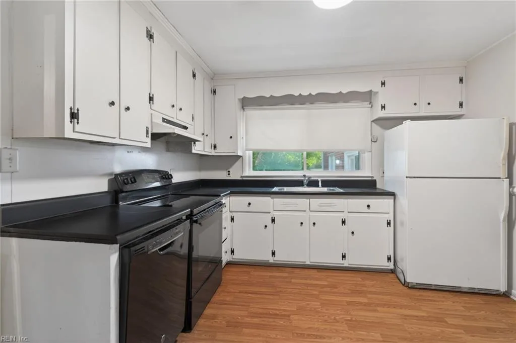 200 Valirey DR, HAMPTON VA 23669 thumb 11